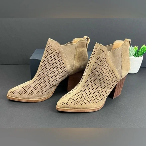 The cutest Marc Fisher suede boots, NEW!  Size 9.5 - Picture 2 of 9